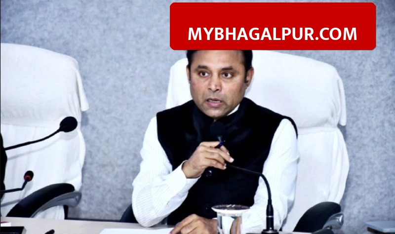 भागलपुर में झोलाछाप डॉक्टरों और अवैध क्लीनिकों पर गिरेगी गाज, DM नवल किशोर चौधरी ने दिया सील करने का आदेश