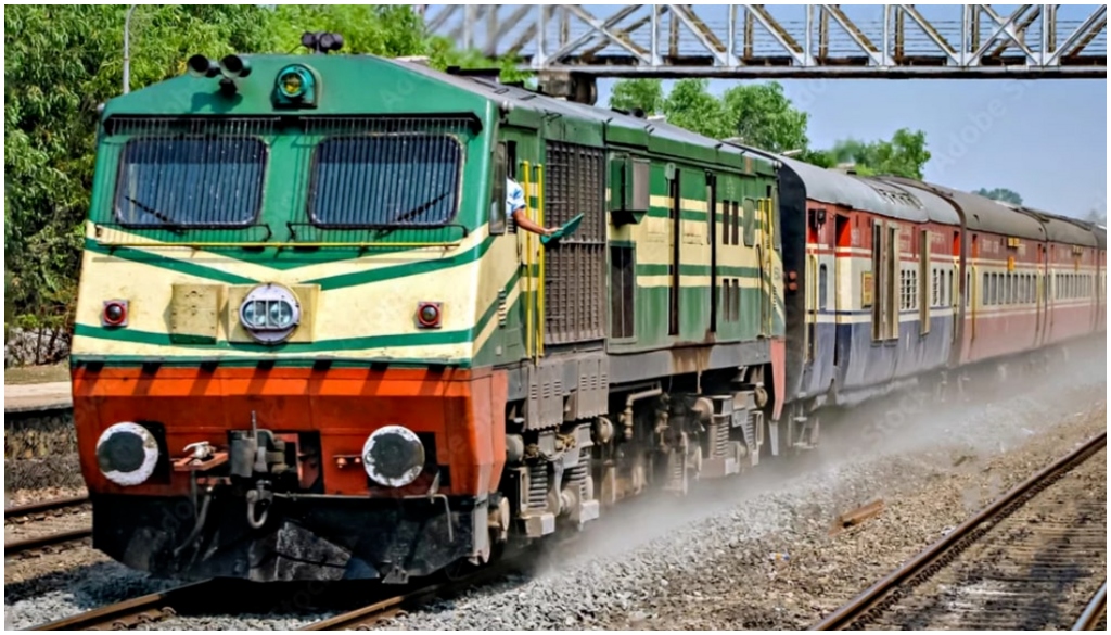 पटना में घने कोहरे के कारण 24 ट्रेनों में देरी, यात्रियों को हुई भारी परेशानी