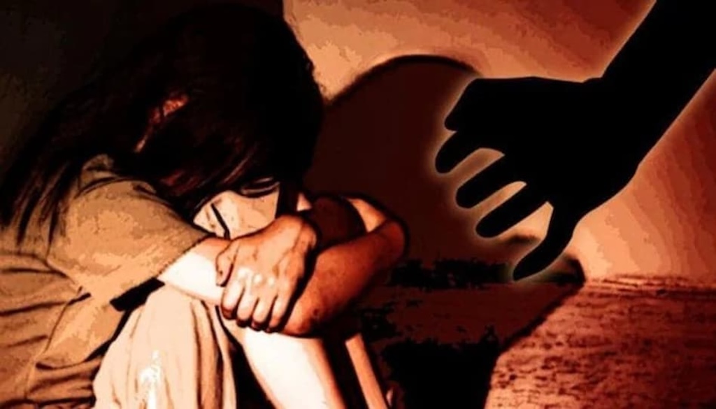 बिहार के शेखपुरा में सरकारी स्कूल में प्रधानाध्यापक ने 35 लड़कियों को पीटा, इलाज के लिए अस्पताल में भर्ती