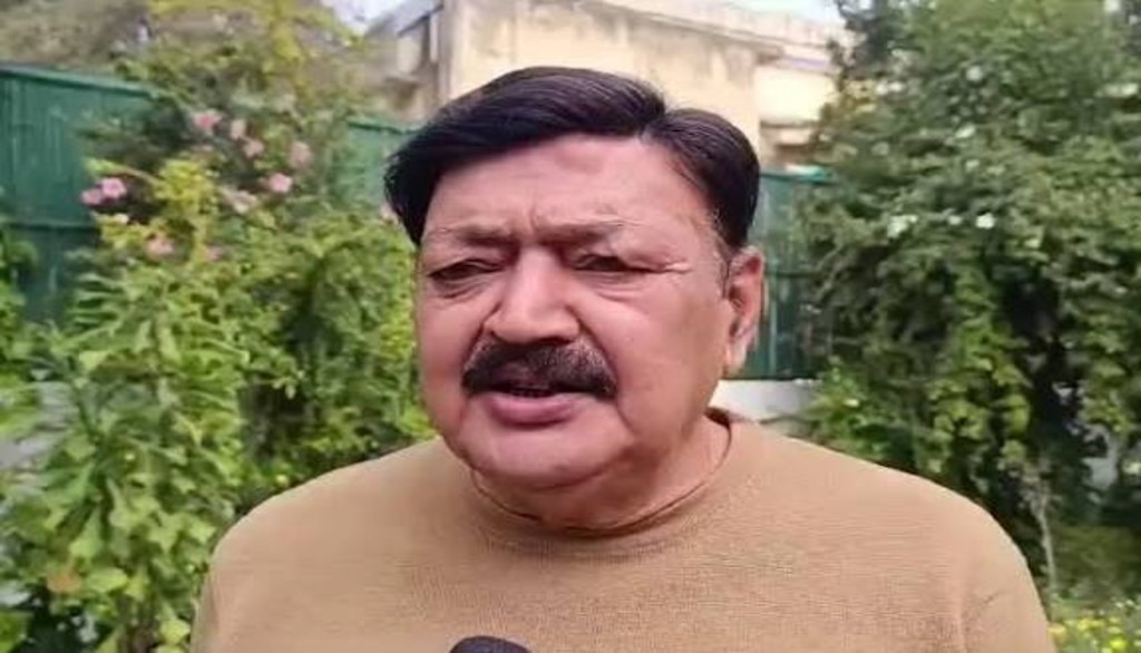 भोजपुरी में: भागलपुर के कांग्रेस उम्मीदवार अजीत शर्मा ने 31 करोड़ रुपये की संपत्ति का खुलासा किया, चुनावी हलफनामा प्रस्तुत किया।