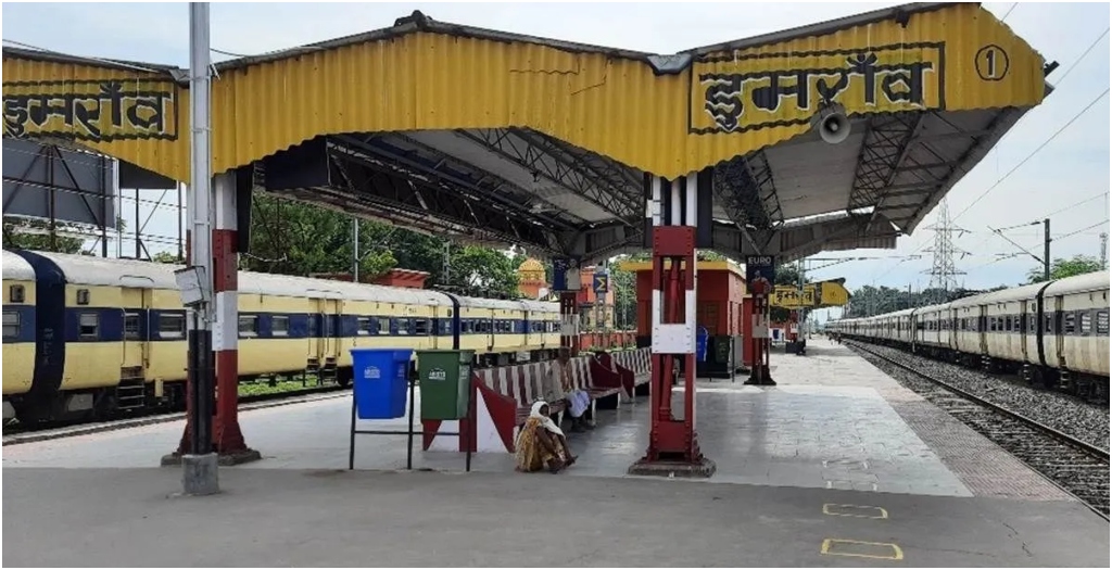बक्सर: डुमरांव रेलवे स्टेशन पर सुरक्षा की कमी से बढ़ी आपराधिक गतिविधियाँ, यात्रियों में बढ़ी चिंता