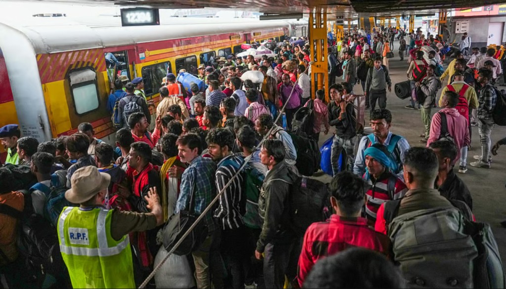 बिहार के लिए पूर्वी रेलवे ने पूजा विशेष ट्रेनों की घोषणा की, 40,700 अतिरिक्त बर्थ उपलब्ध