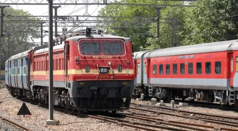 Summer Special Train : गर्मी की छुट्टियों के लिए भी मिलेगी कंफर्म सीट, UP-बिहार के पैसेंजर्स को राहत, जून तक इन रूटों पर होगा स्पेशल ट्रेन का परिचालन