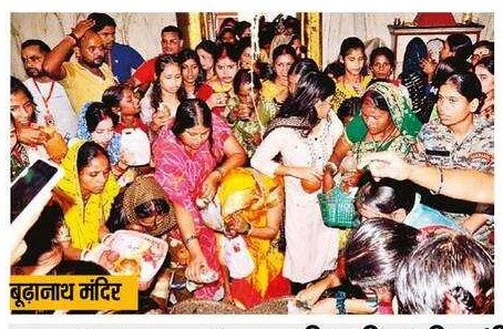 सावन की पहली सोमवारी: भागलपुर के शिवालयों में उमड़ी भारी भीड़, गूंजा हर-हर महादेव
