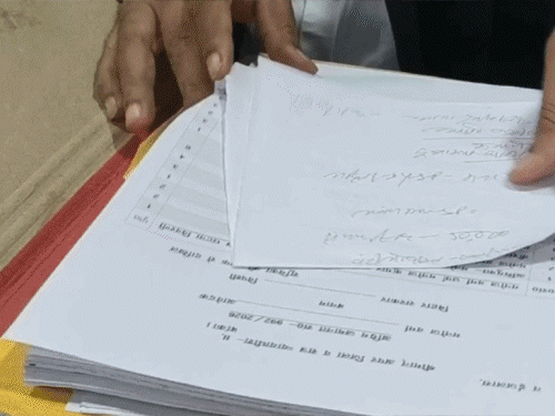 सावधान! CID DSP बनकर नौकरी दिलाने के नाम पर ठग रहा था शख्स, अब पुलिस कर रही तलाश