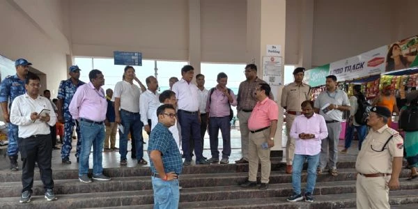 भागलपुर-जमालपुर रेलखंड पर बड़ा निरीक्षण और धमाकेदार टिकट चेकिंग
