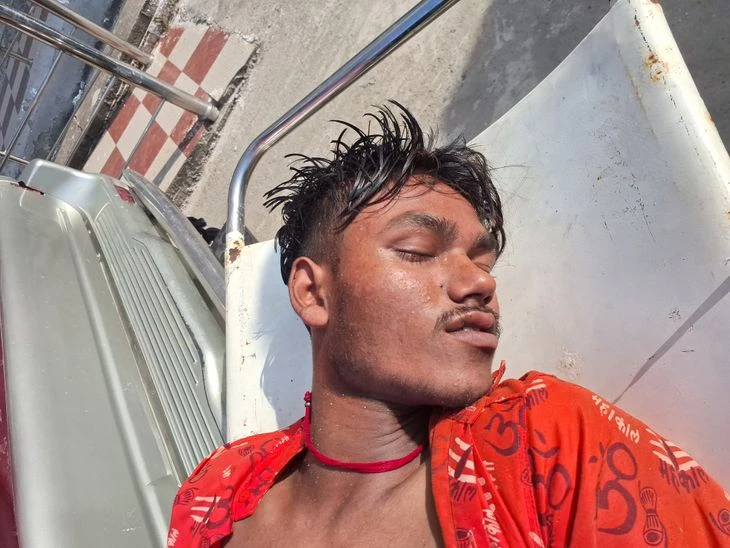 बड़ी खबर: एनएच-31 पर भीषण सड़क हादसा, तीन लोग बुरी तरह घायल!