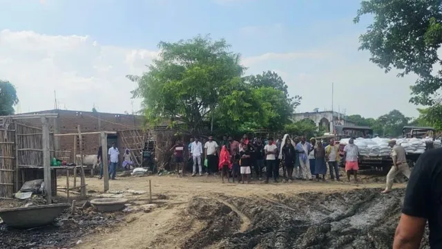 भागलपुर में गंगा का पानी घटने लगा, लेकिन कटाव और बाढ़ का खतरा जारी