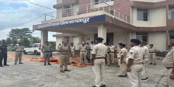 एसएसपी ने थानों का किया औचक निरीक्षण, लापरवाही पर दिए सख्त निर्देश