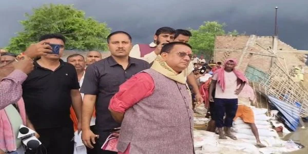 भागलपुर में गंगा का रौद्र रूप, मंत्री ने लिया राघोपुर का जायजा
