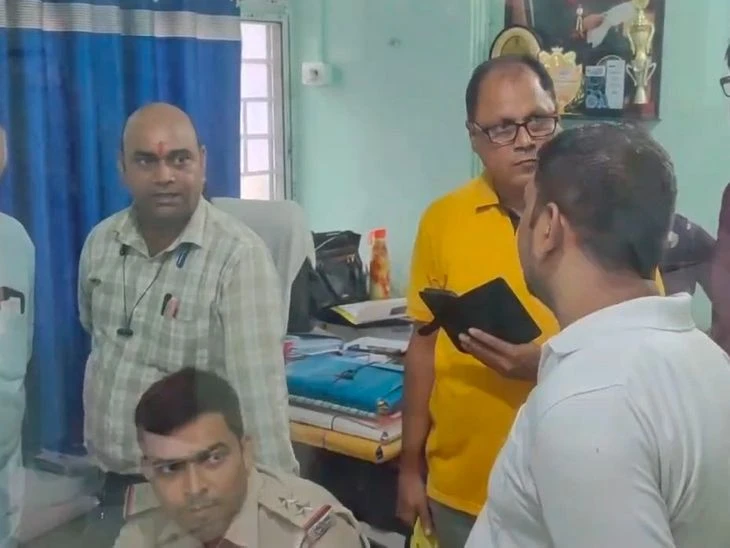 भागलपुर में सेवानिवृत्त रेलकर्मी से हथियार के बल पर पचास हजार रुपये की लूट