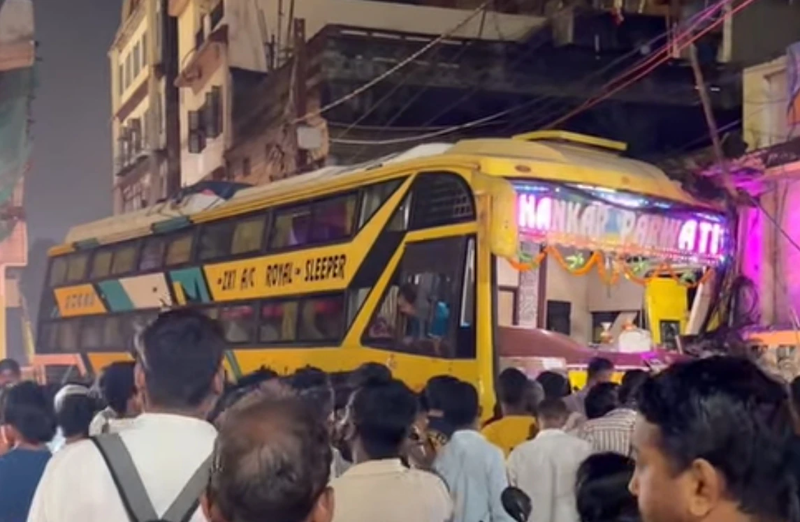 भागलपुर जा रही बस का ब्रेक फेल, बड़ा हादसा टला