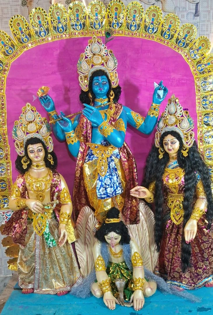 भागलपुर में श्री कृष्ण जन्माष्टमी की धूम, देखिए मंदिरों और स्कूलों का हाल