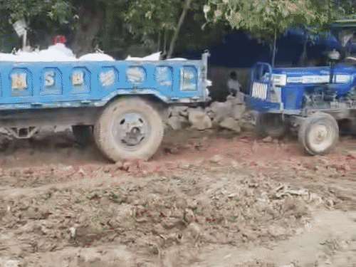 शौक बड़ी चीज: भागलपुर में बाढ़ से जंग में एक हजार युवाओं को मिला रोजगार