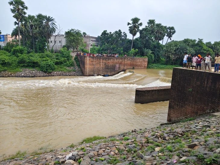 भागलपुर में वीडियो बनाने के दौरान नदी में डूबा युवक