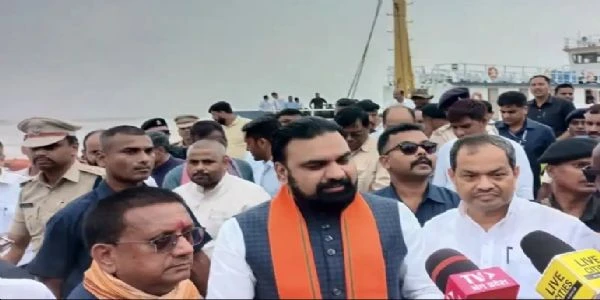 गंगा कटाव देखने भागलपुर पहुंचे सम्राट चौधरी, दिए सख्त निर्देश
