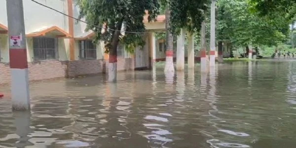 टीएमबीयू परिसर में घुसा बाढ़ का पानी, प्रशासनिक भवन जलमग्न