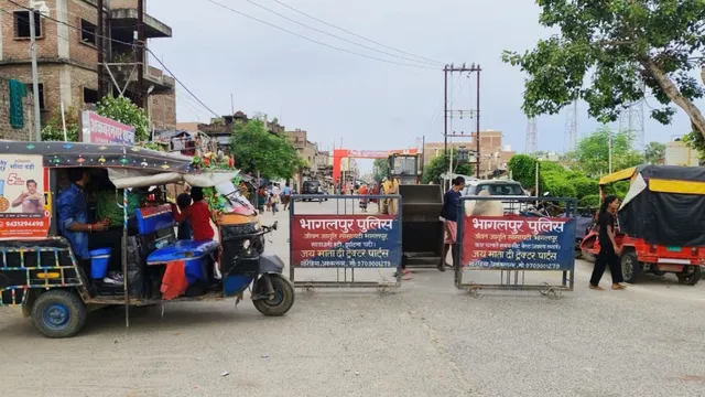 गंगा का कहर: भागलपुर में एनएच-80 पर यातायात पूरी तरह ठप
