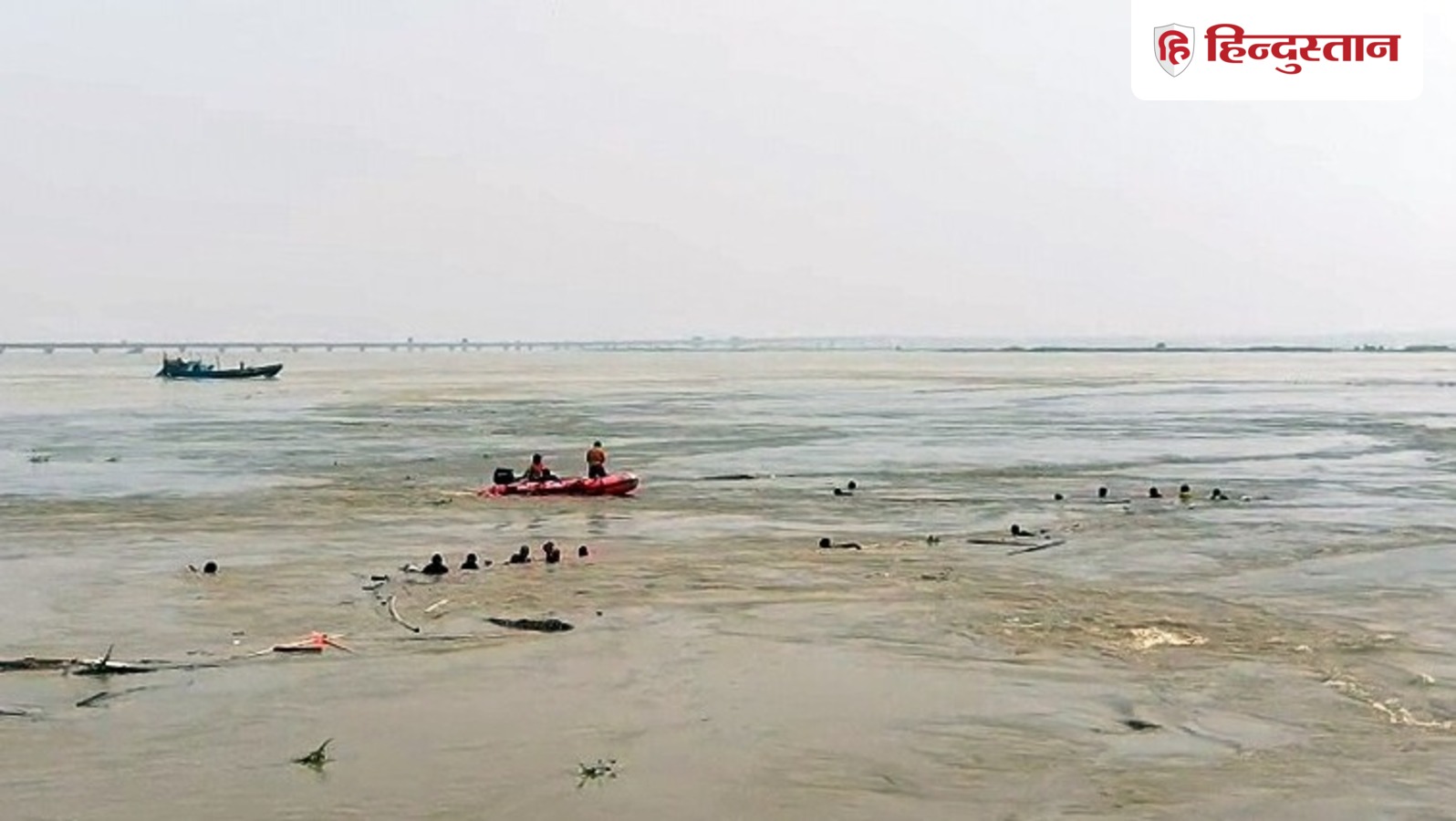 भागलपुर में बाढ़ का तांडव, गंगा का जलस्तर पहुंचा रिकॉर्ड स्तर पर