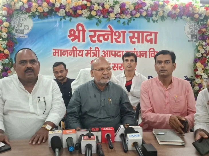 बिहार के बाढ़ पीड़ितों को राहत में कोताही बर्दाश्त नहीं, मंत्री रत्नेश सदा सख्त
