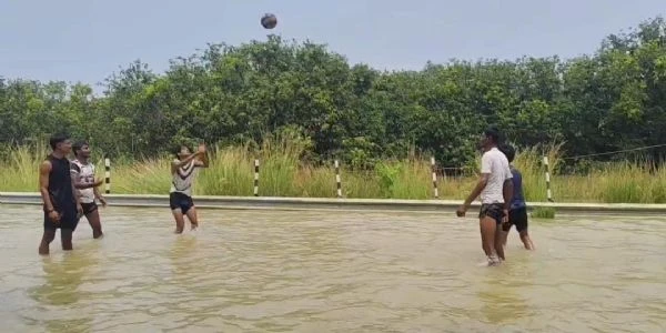 भागलपुर में एनएच-80 पर बाढ़ का तांडव, पटना मार्ग ठप