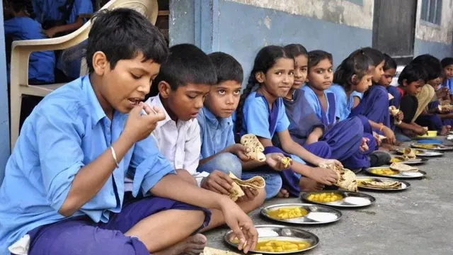 भागलपुर में एमडीएम डेटा अपलोड नहीं करने पर 171 हेडमास्टरों को कारण बताओ नोटिस जारी