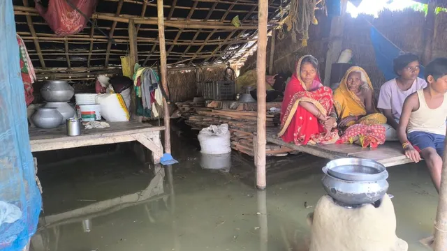 भागलपुर में गंगा का जलस्तर घटा, लेकिन खतरा बरकरार