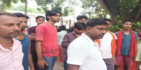 महादेवपुर गंगा घाट हादसा: 24 घंटे की तलाश के बाद मिला लापता किशोर का शव