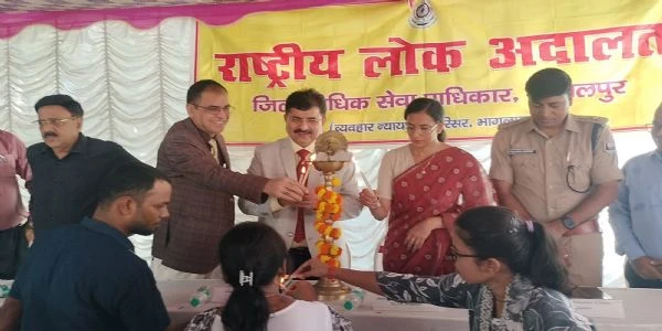 भागलपुर में राष्ट्रीय लोक अदालत: 4.50 करोड़ का मुआवजा तय और चालान पर राहत