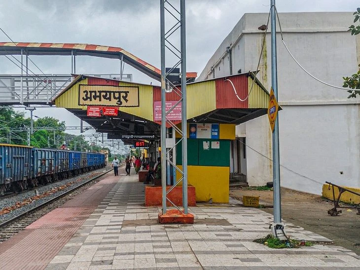 दुर्गा पूजा और त्योहारों के लिए दिल्ली-भागलपुर स्पेशल ट्रेन शुरू