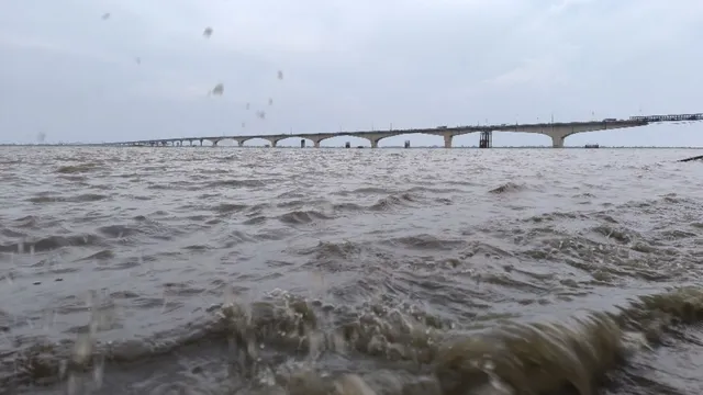 भागलपुर में गंगा का जलस्तर लगातार घट रहा, खतरे के निशान से नीचे आने की उम्मीद