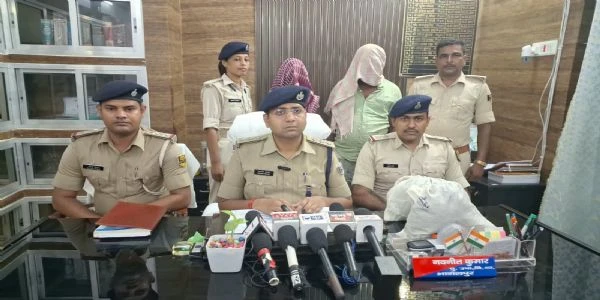 भागलपुर में बड़ा खुलासा: किराना दुकानों से गांजा बरामद, महिला समेत दो गिरफ्तार