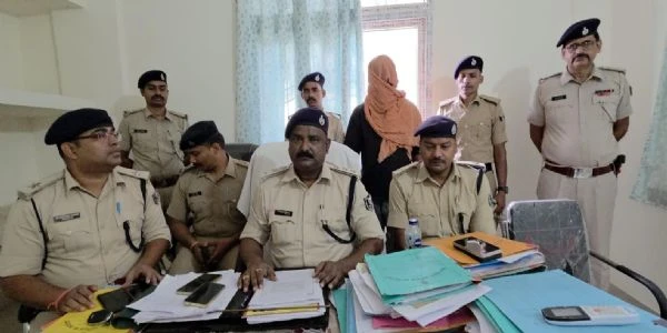 भागलपुर में पुलिस की बड़ी कार्रवाई, 9 किलो गांजा के साथ महिला गिरफ्तार