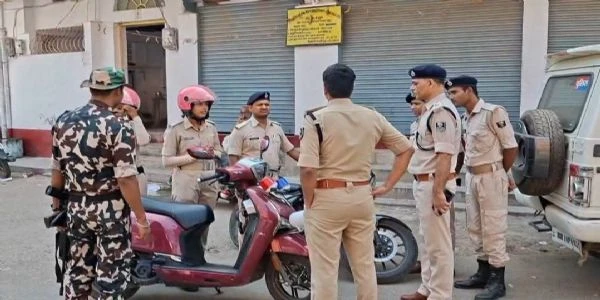 दुर्गा पूजा पर भागलपुर पुलिस अलर्ट, शहर में चला सघन वाहन जांच अभियान