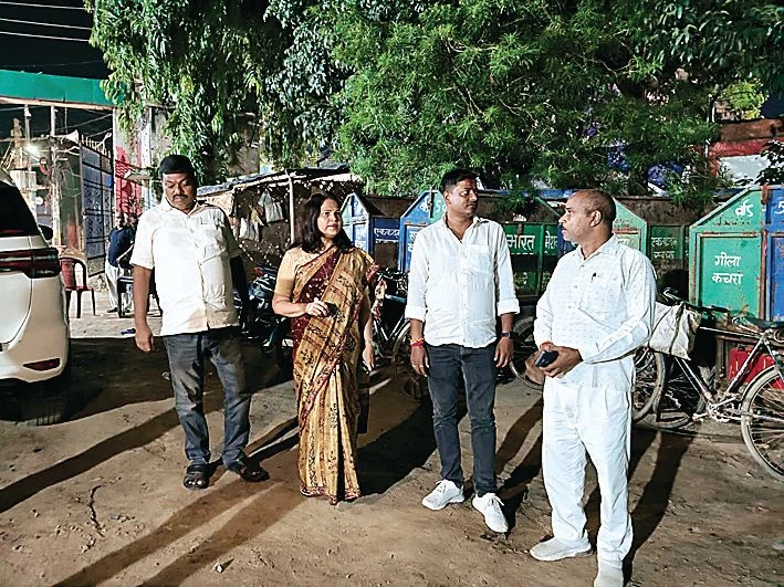 बड़ी कार्रवाई! भागलपुर मेयर ने 24 घंटे में खराब स्ट्रीट लाइट ठीक करने का दिया आदेश