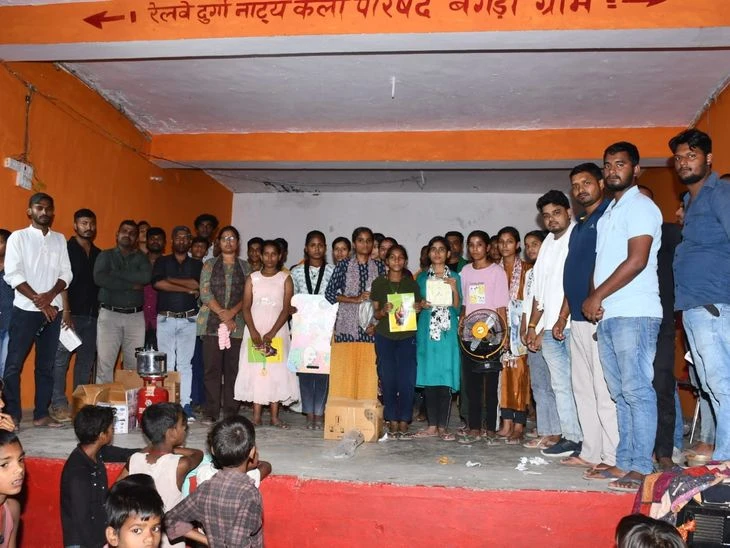 रानी कुमारी और सरवीन कुमार ने जीता भागलपुर रेलवे दुर्गास्थान का धमाकेदार क्विज मुकाबला