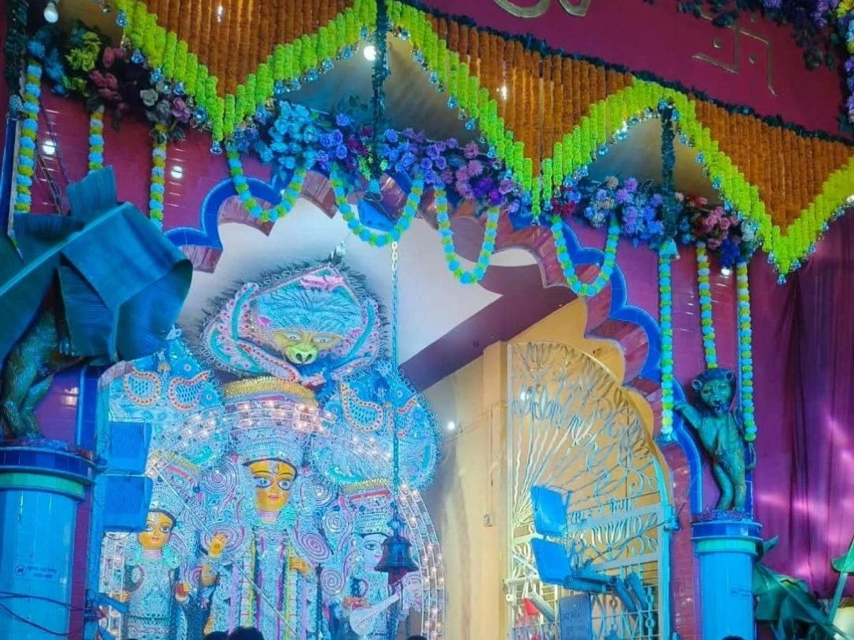 भागलपुर में उमड़ी भीड़! मारवाड़ी पाठशाला में पुरी जगन्नाथ मंदिर के दर्शन