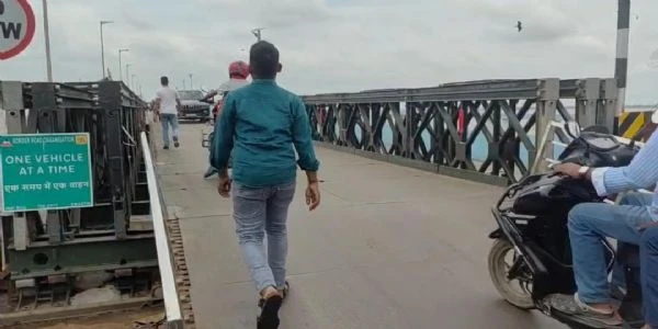 विक्रमशिला सेतु की मरम्मत में आई तेजी: 21 दिनों में कटे तीन कमजोर स्लैब, अब गर्डर लांचिंग शुरू